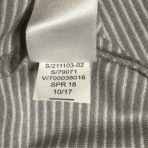 Athleta Modern Metro Striped Gray/White Women's Skort Size M - Picture 9 of 13